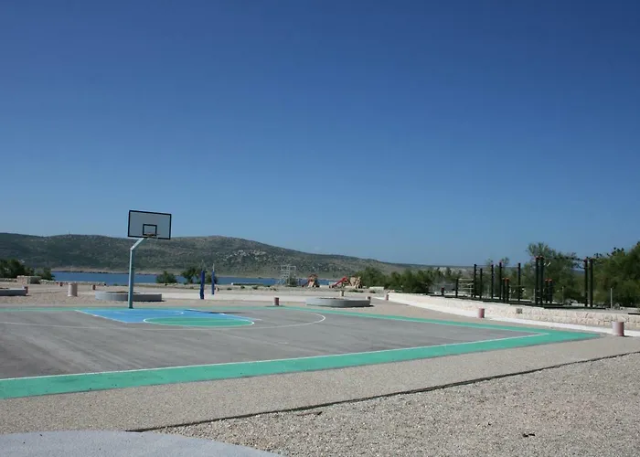 אתר קמפינג Mobile Homes Katinka, Paklenica, Croatia *
