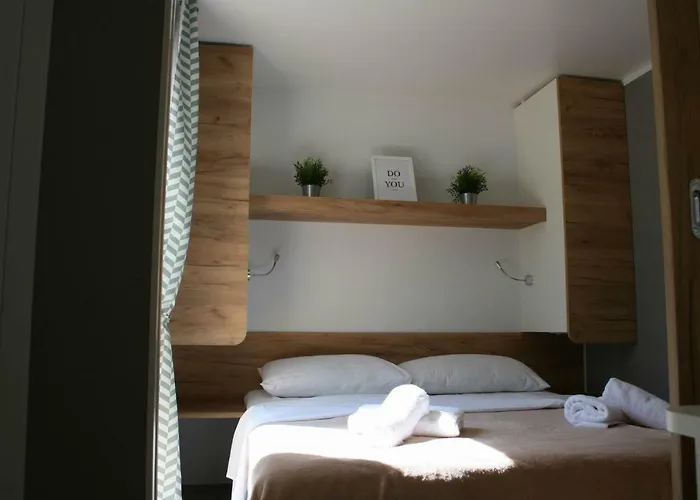 Mobile Homes Katinka, Paklenica, Croatia סטאריגרד-פקלניצה