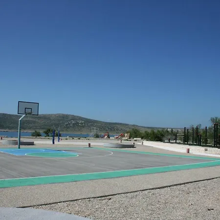 Camping Mobile Homes Katinka, Paklenica, Croatia *