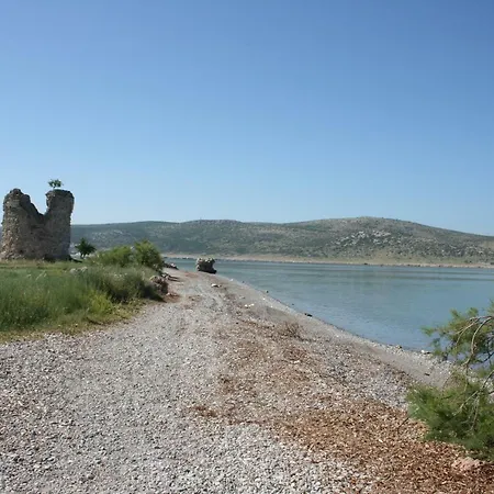 Campsite Mobile Homes Katinka, Paklenica, Croatia *