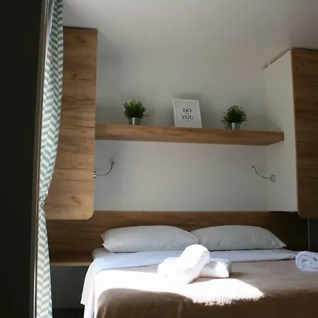 Mobile Homes Katinka, Paklenica, Croatia 斯塔利格拉德-帕克利尼卡